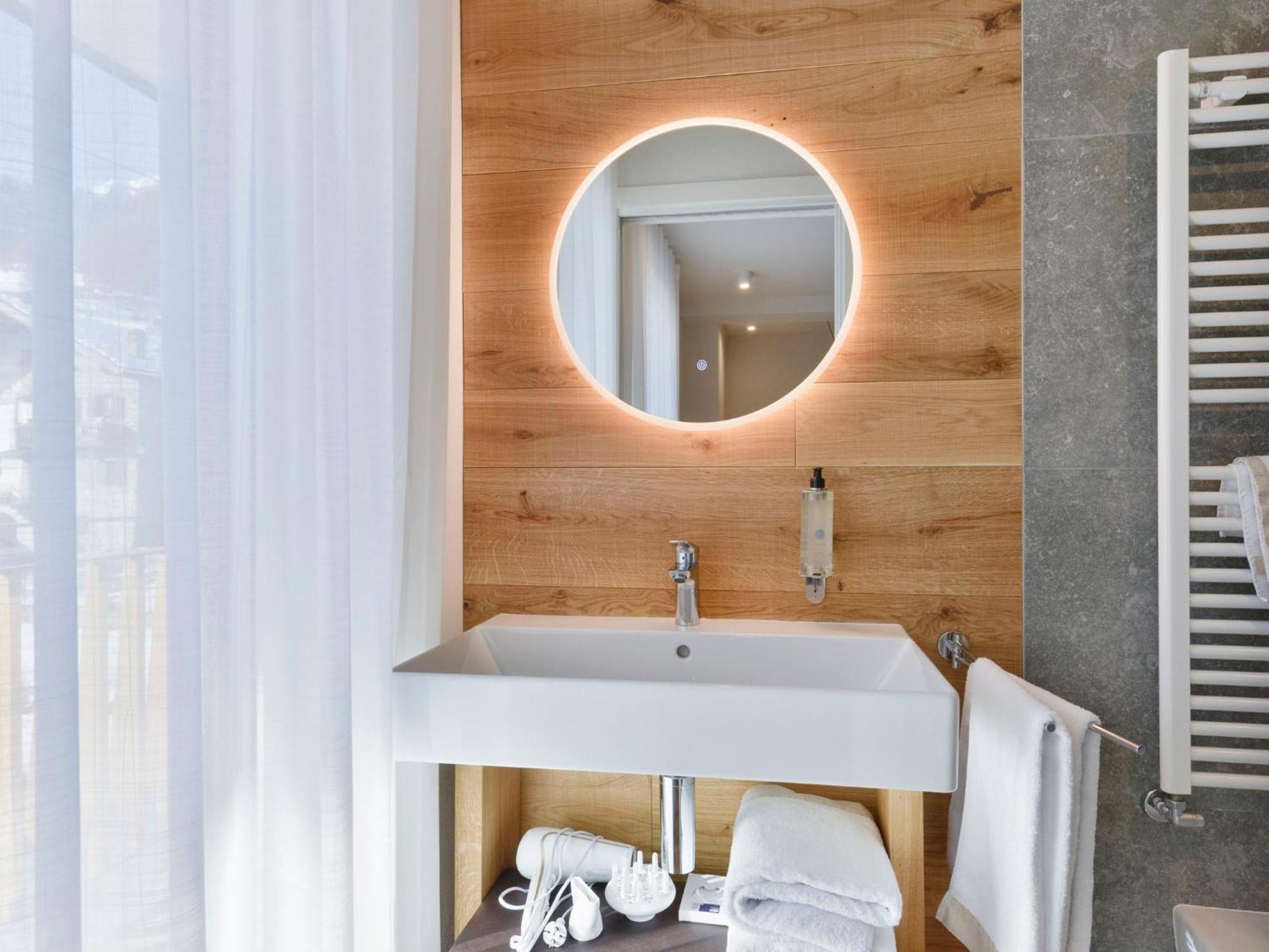 Hotel Zerbion Торньон Екстериор снимка