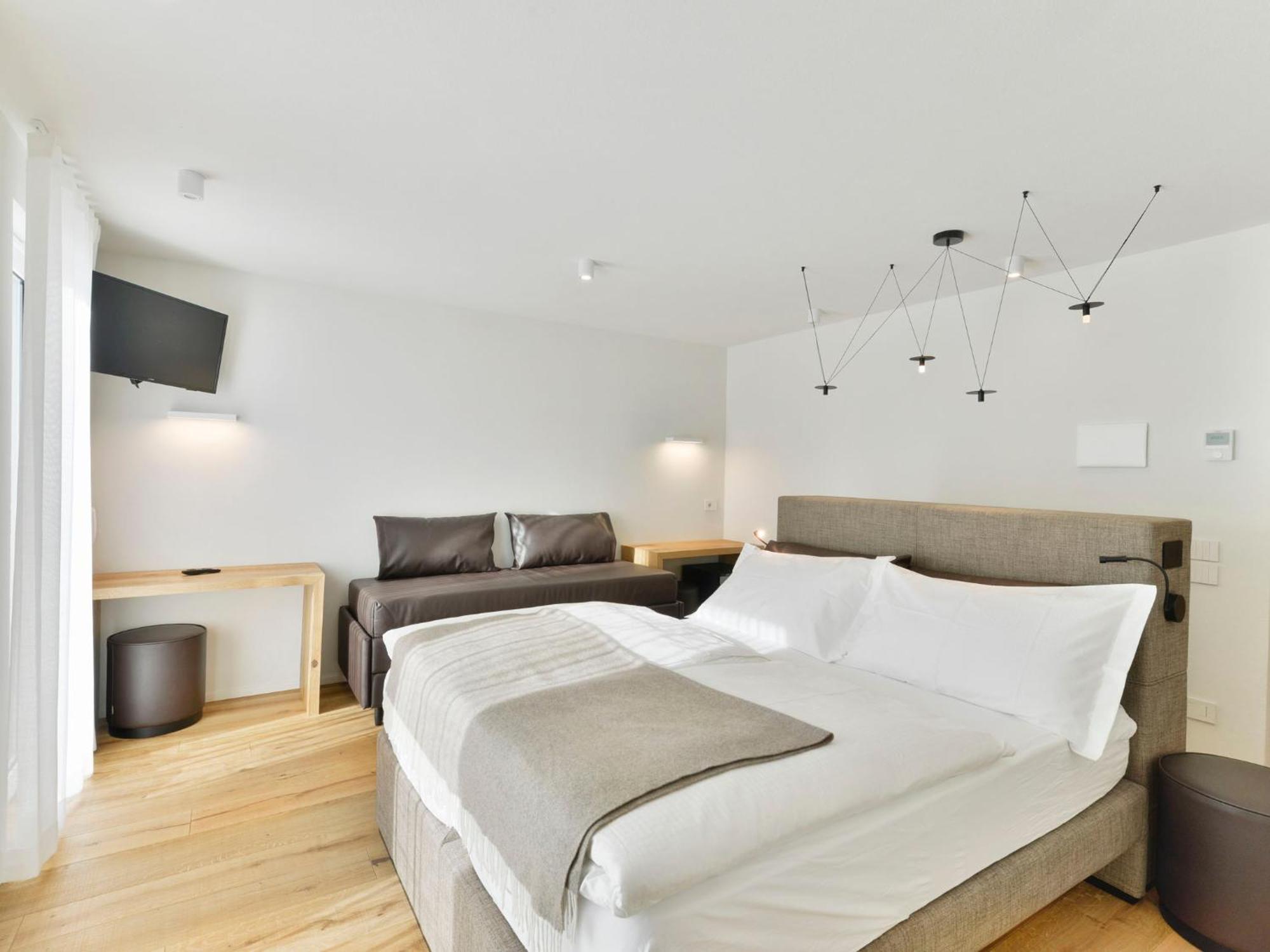 Hotel Zerbion Торньон Екстериор снимка